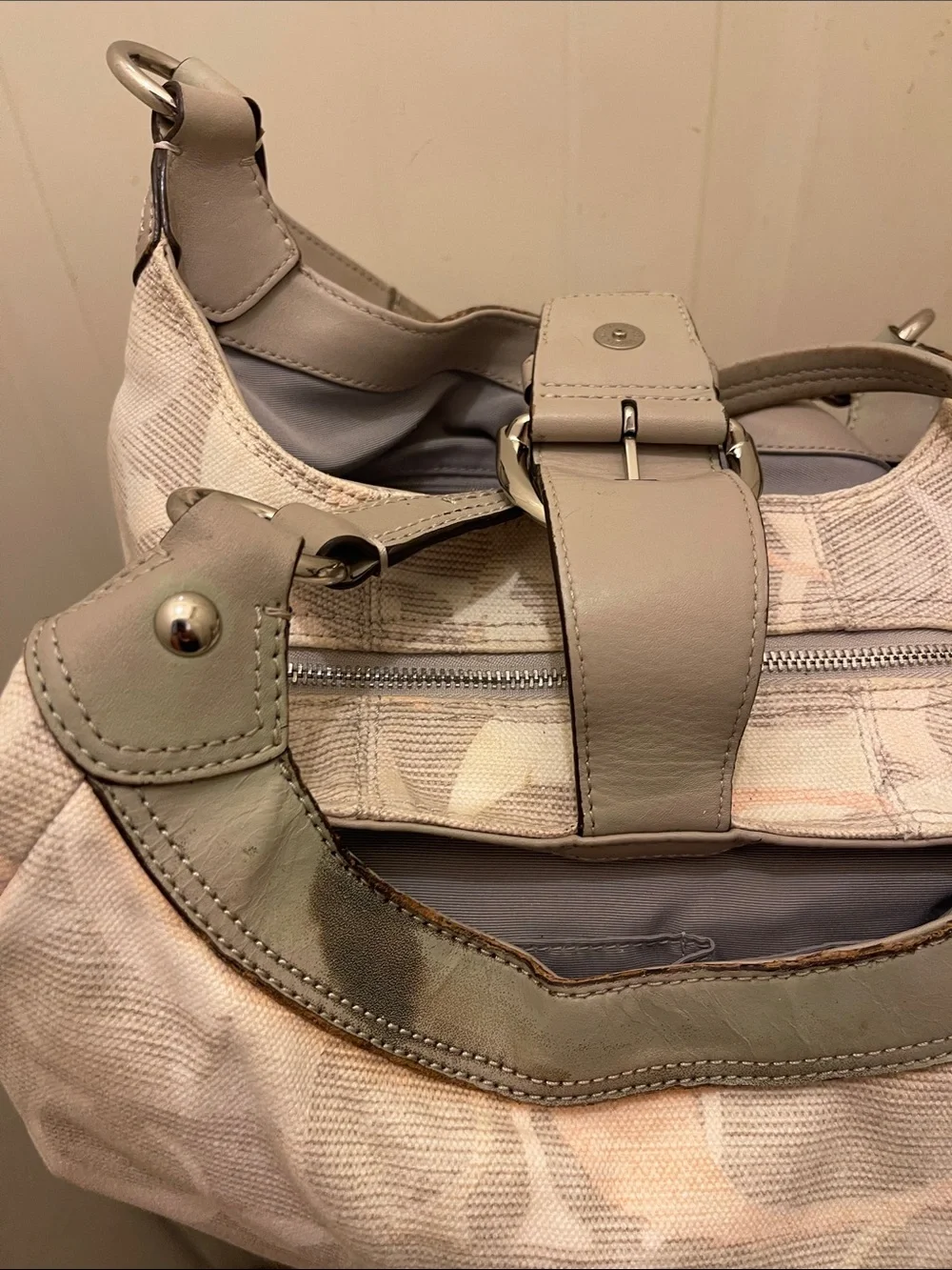 Coach #071 SoHo Signature Canvas Hobo Bag i - Picture 10 of 16